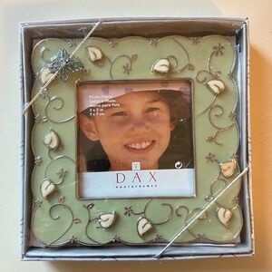 DAX picture frame